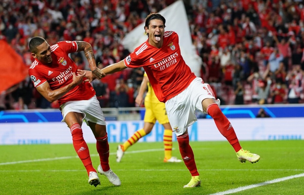 Darwin agora é o artilheiro isolado do Campeonato Português com 13 gols. Deixa para trás Luis Díaz, do Porto, que tem 11 tentos Reprodução: @playmaker_PT